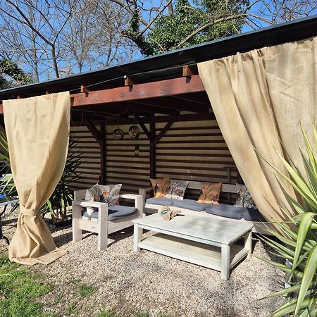 Le Mas Des Cerisiers Jacuzzi Et Sauna Inclus Pour Tous Les Logements Avignon Exterior photo