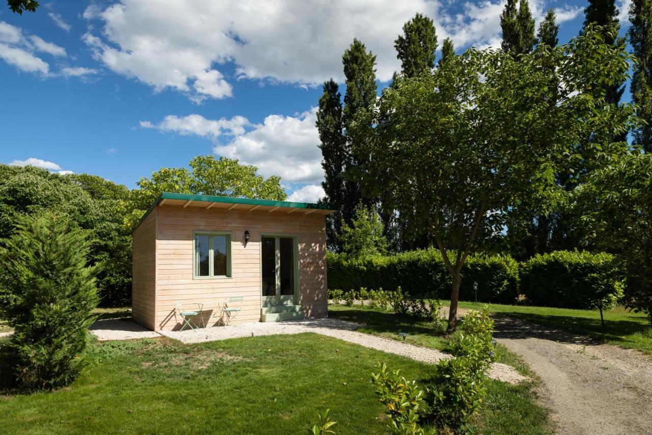Le Mas Des Cerisiers Jacuzzi Et Sauna Inclus Pour Tous Les Logements Avignon Exterior photo