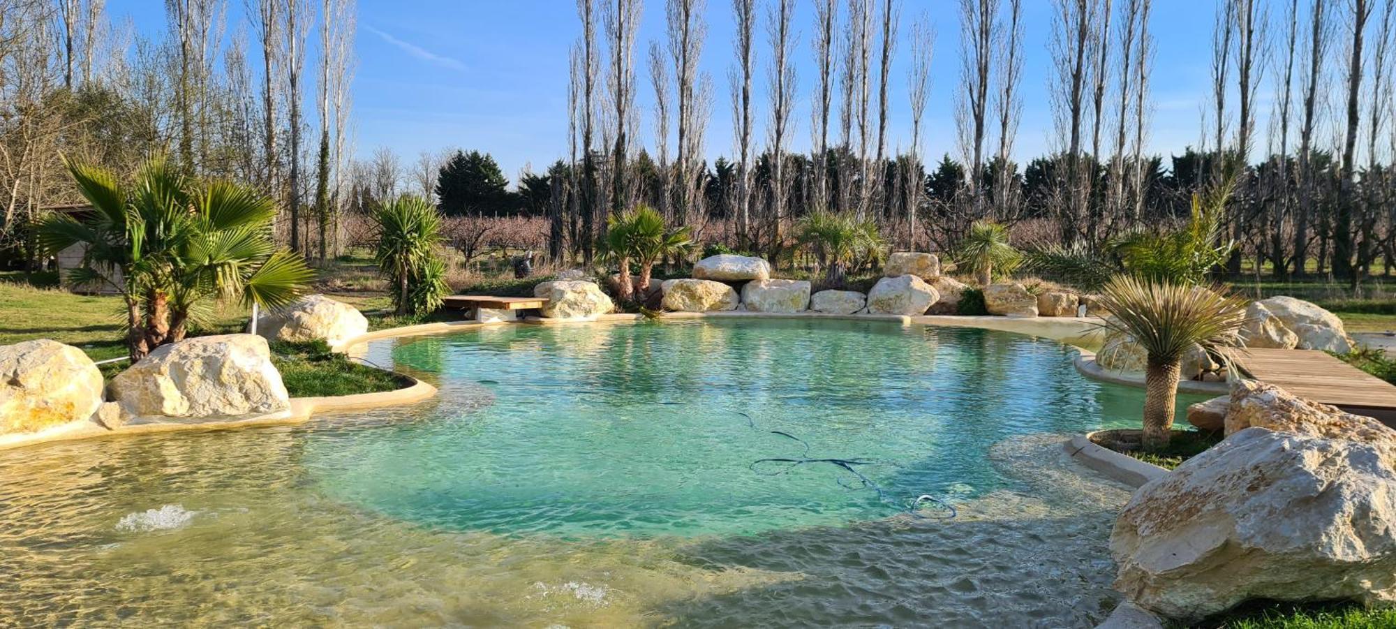 Le Mas Des Cerisiers Jacuzzi Et Sauna Inclus Pour Tous Les Logements Avignon Exterior photo