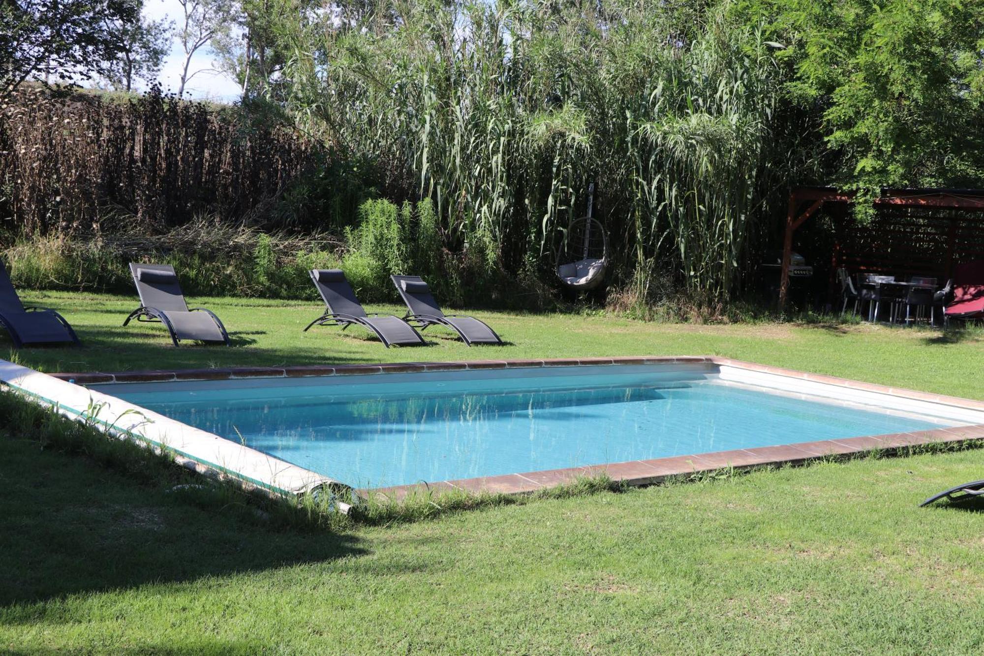 Le Mas Des Cerisiers Jacuzzi Et Sauna Inclus Pour Tous Les Logements Avignon Exterior photo